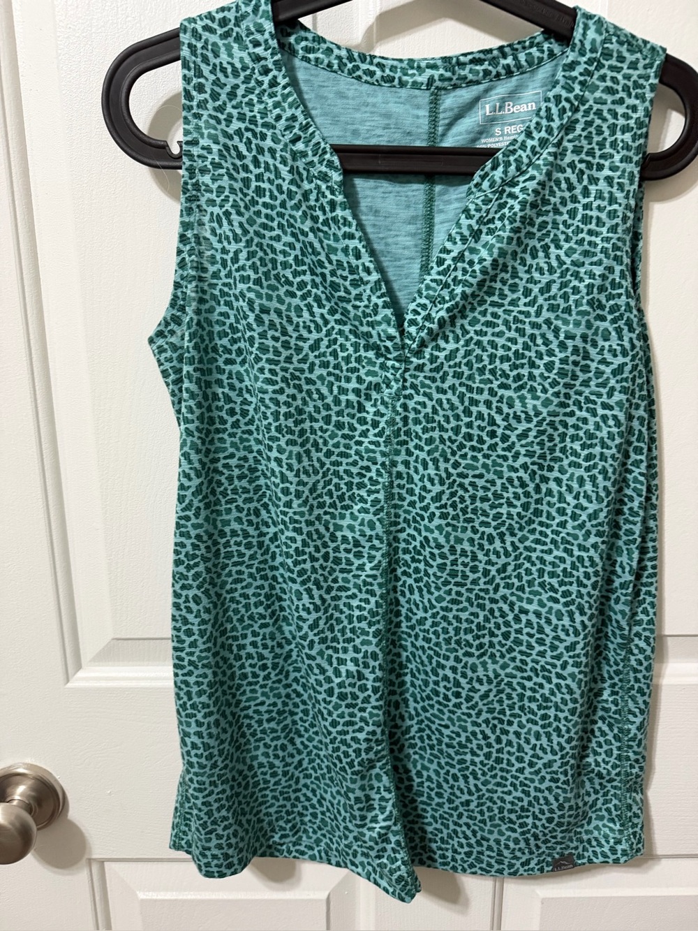 L.L. Bean Teal Green Animal-Print Sleeveless Tank